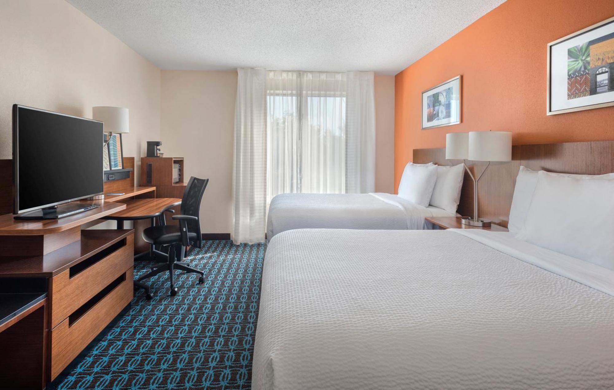 Fairfield & By Marriott Hotel 3*